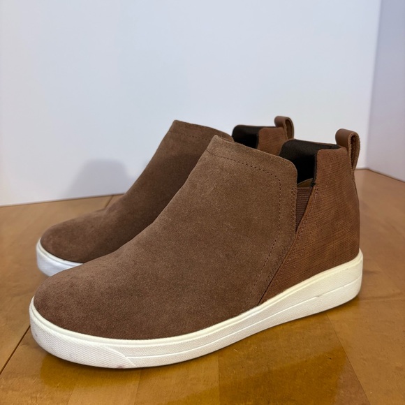 Ryka Women's Vera Wedge Sneaker Bootie 8 - Picture 10 of 12